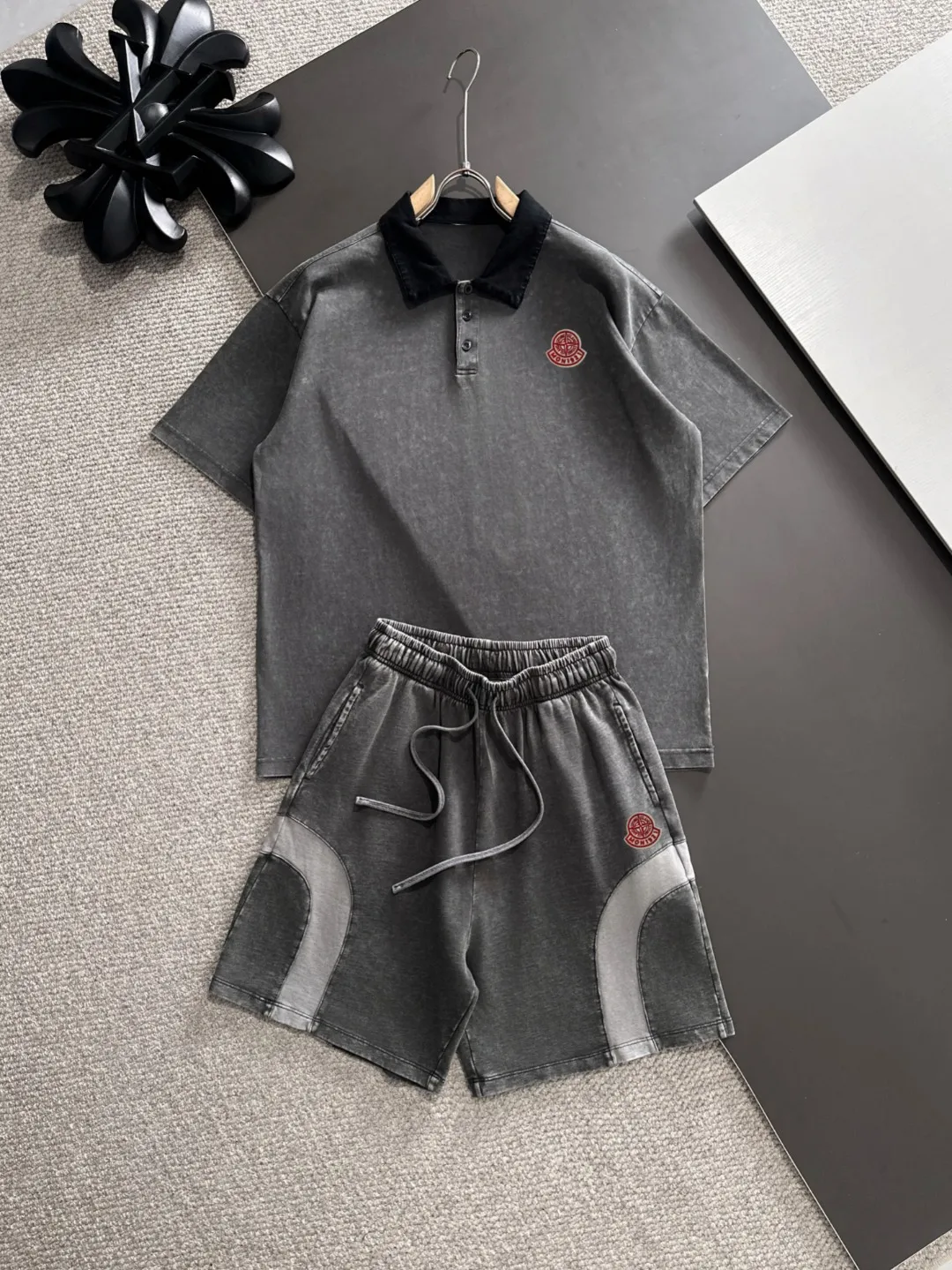 Next day shipping P460 Stone lsland/stone island high quality 2025 spring and summer new casual heavy industry suit exclusively developed by yb! High quality production! Imported custom-made fabrics for foreign orders, with high breathability and comfort, impeccable details, brand element design concept, delicate and soft feel! It presents a casual cut and the upper body shape is great! On sale simultaneously on the official website! From a high-end men's positioning brand, the low-key luxury taste is irresistible! Exquisite workmanship and impeccable quality! The overall style is simple, fashionable and timeless, fully meeting the requirements of stylish and tasteful dressing! Size: S-XXL